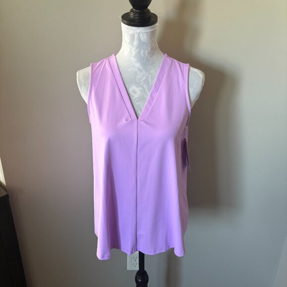 Lulu-B Ladies Lavender Sleeveless V-Neck Blouse w/ UPF50+ Sun Protection NWT - Picture 2 of 4
